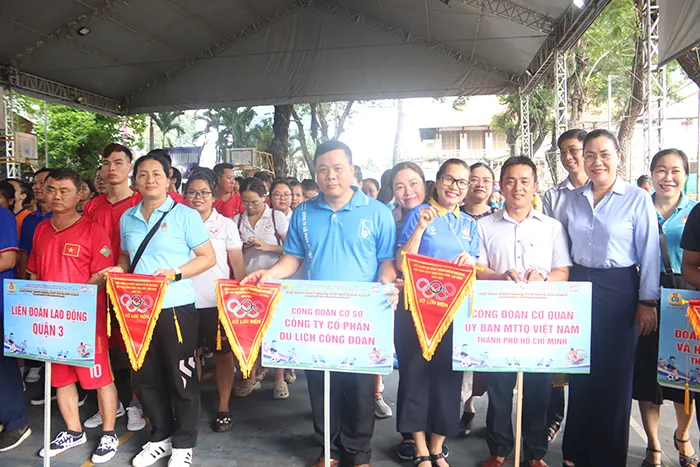 Sự Tham Gia Nổi Bật